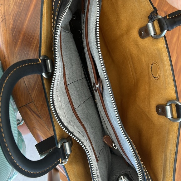 COACH.  NEW!!! briefcase in leather. Black - Picture 6 of 9